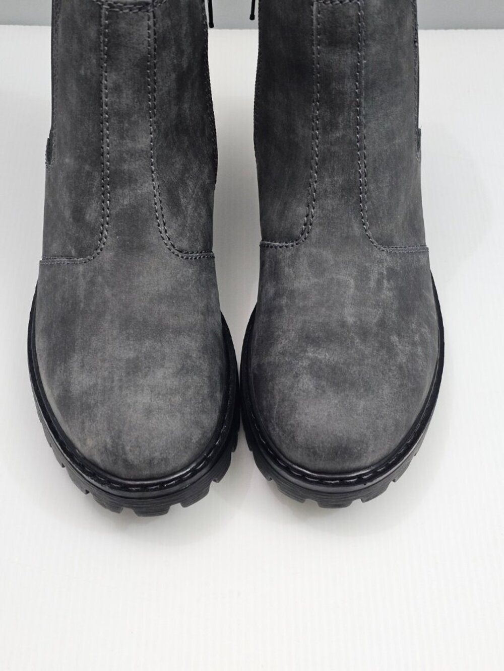 Josef Seibel Marta 06 Chelsea Ankle Boot Womens EU 39 Gray Leather Lug Sole NEW - Picture 6 of 14